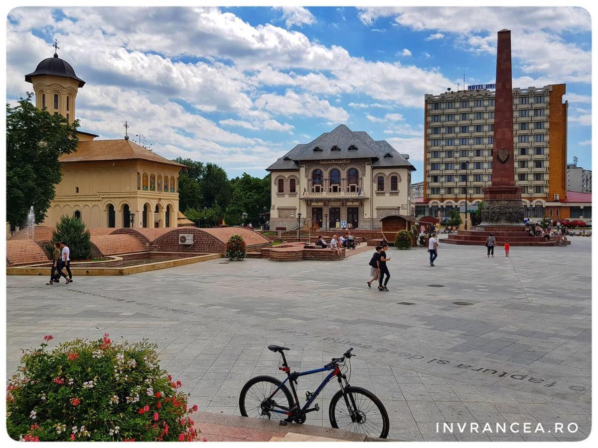 Hotel Unirea Focşani Exterior foto
