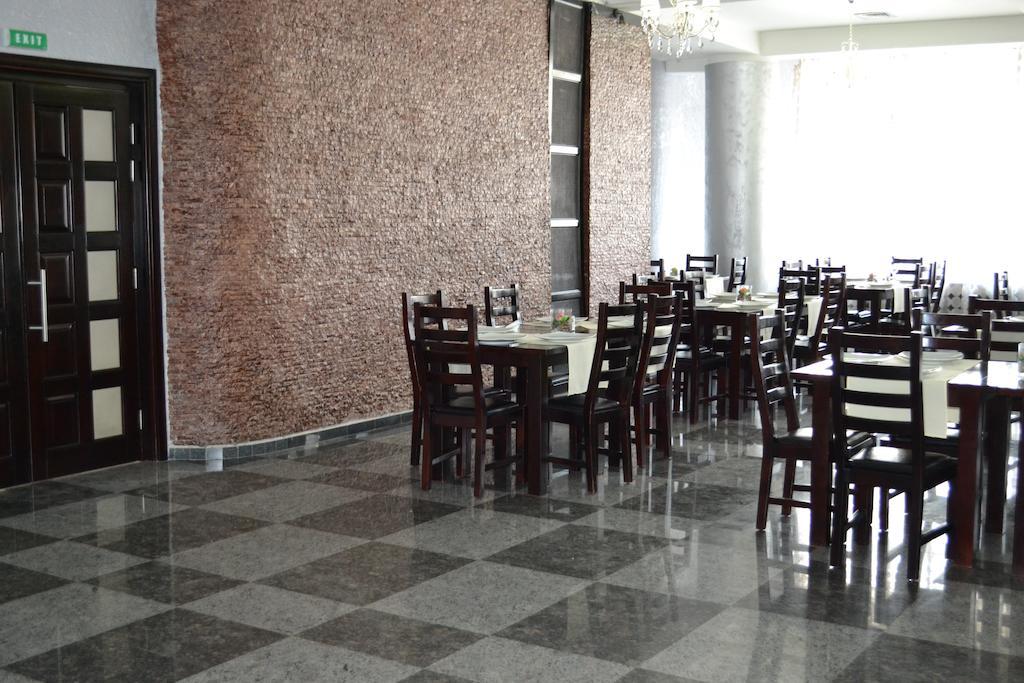 Hotel Unirea Focşani Exterior foto